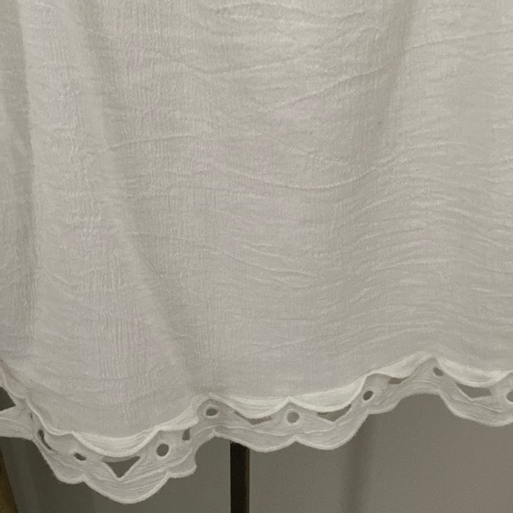 Max Studio Longer Sleeve top/blouse. Size Medium. - Picture 10 of 14